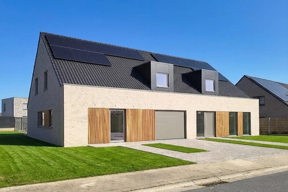 Half-open woning lot 19